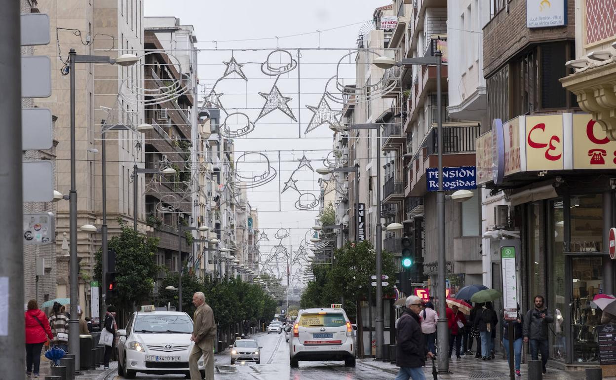 Ya hay fecha para el alumbrado de Navidad en Granada: 9 calles estrenarán decoración