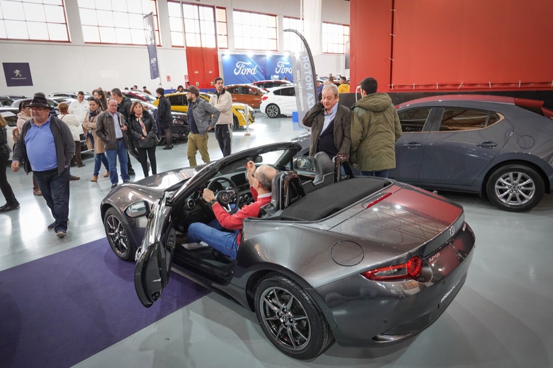 Fotos: Coches para todos los gustos a precios asequibles en la Feria del Motor de Granada