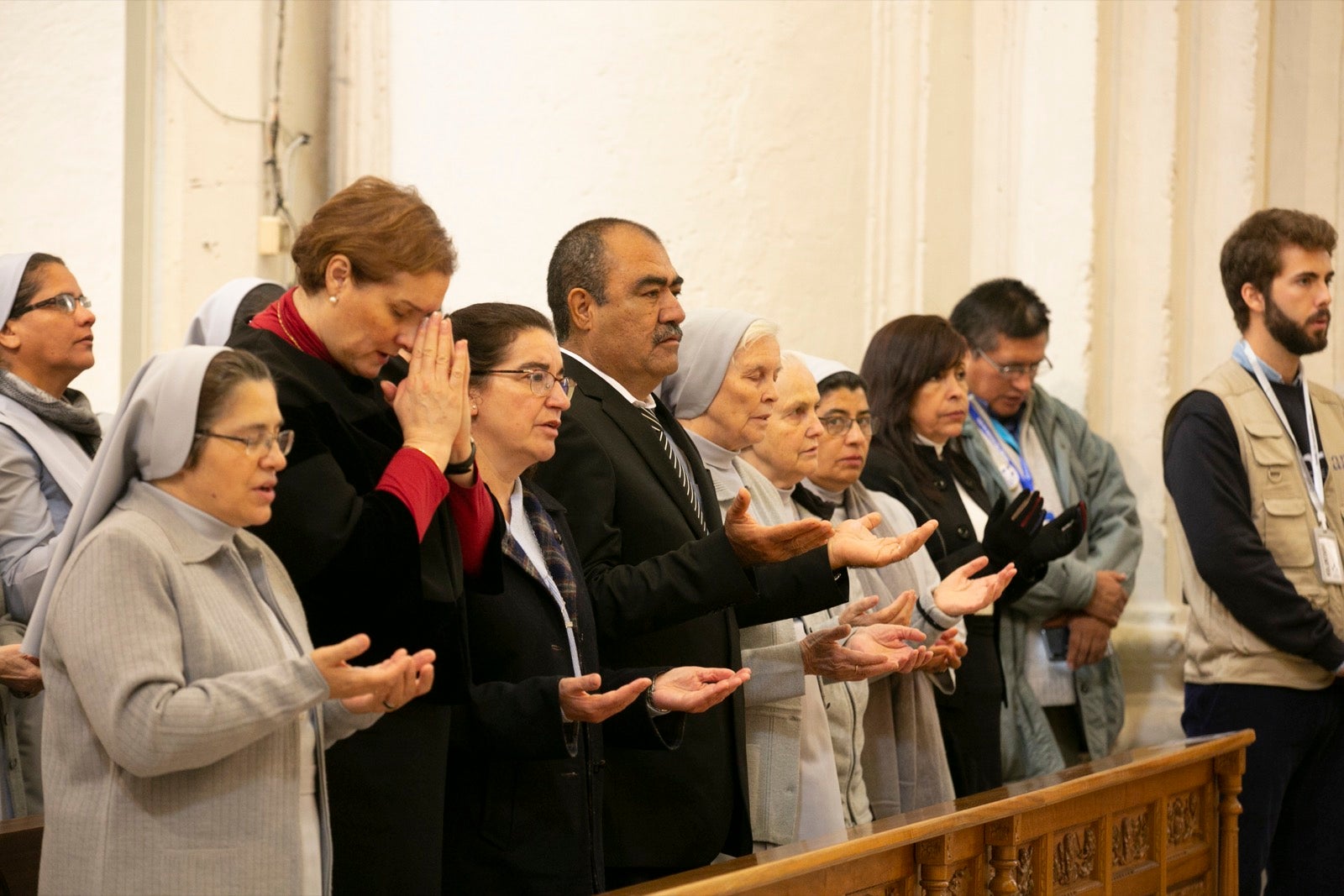 Los mejores momentos y el ambiente de lo vivido en la catedral de Granada este sábado.