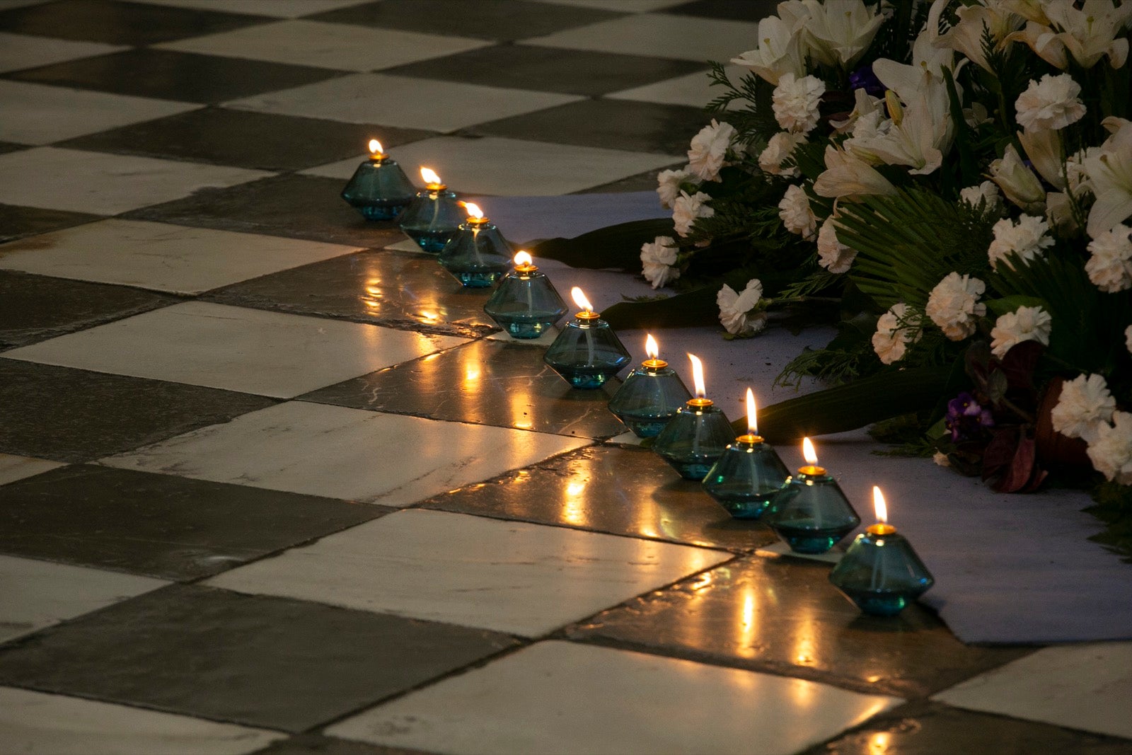 Los mejores momentos y el ambiente de lo vivido en la catedral de Granada este sábado.