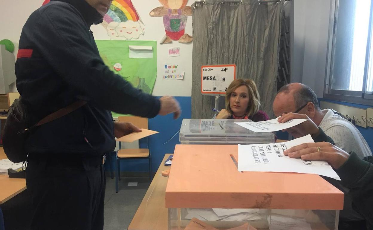 Elecciones 10-N Almería | La participación se desploma en cerca de cuatro puntos