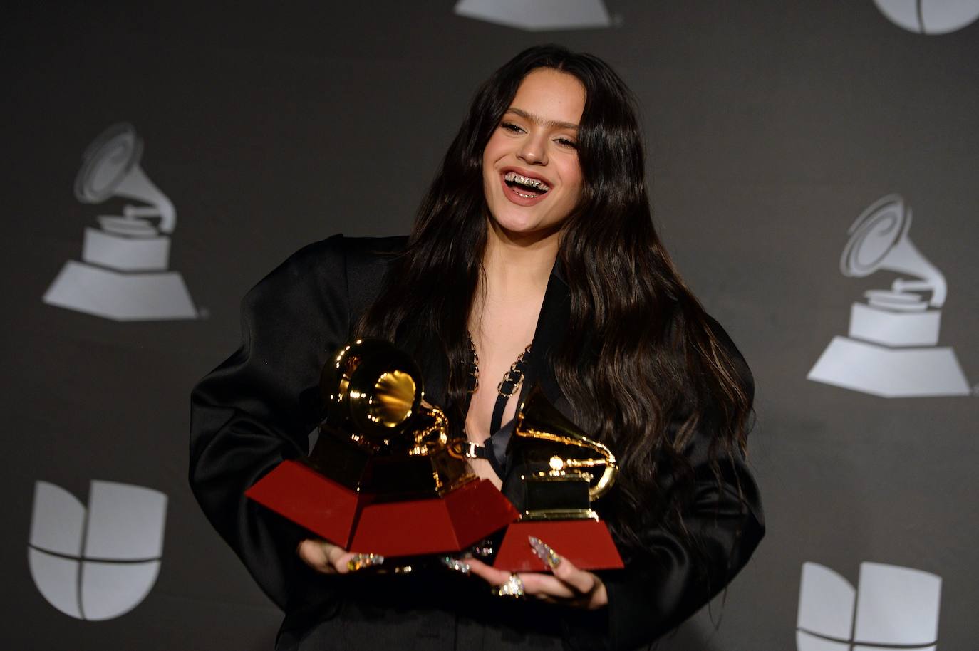 La artista española logró cinco de los seis premios a los que estaba nominada 