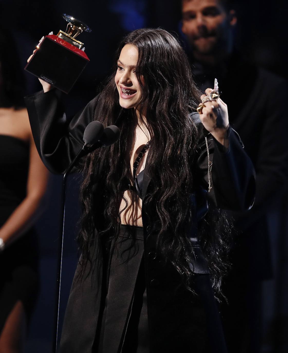 La artista española logró cinco de los seis premios a los que estaba nominada 