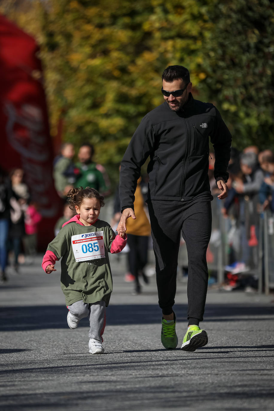 240 niños y niñas participan en la primera jornada de la sexta edición de la Carrera Universidad Ciudad de Granada