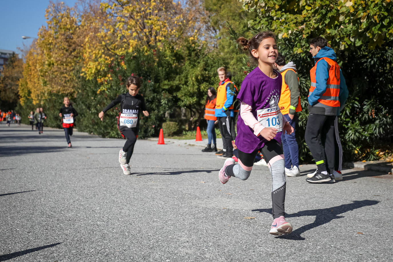 240 niños y niñas participan en la primera jornada de la sexta edición de la Carrera Universidad Ciudad de Granada