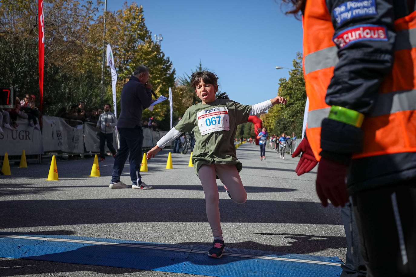 240 niños y niñas participan en la primera jornada de la sexta edición de la Carrera Universidad Ciudad de Granada