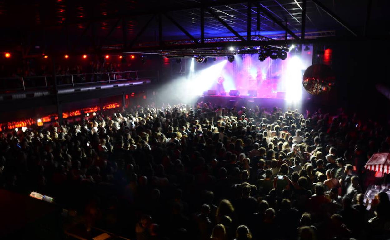El público disfrutó anoche del concierto de los granadinos Hora Zulú.