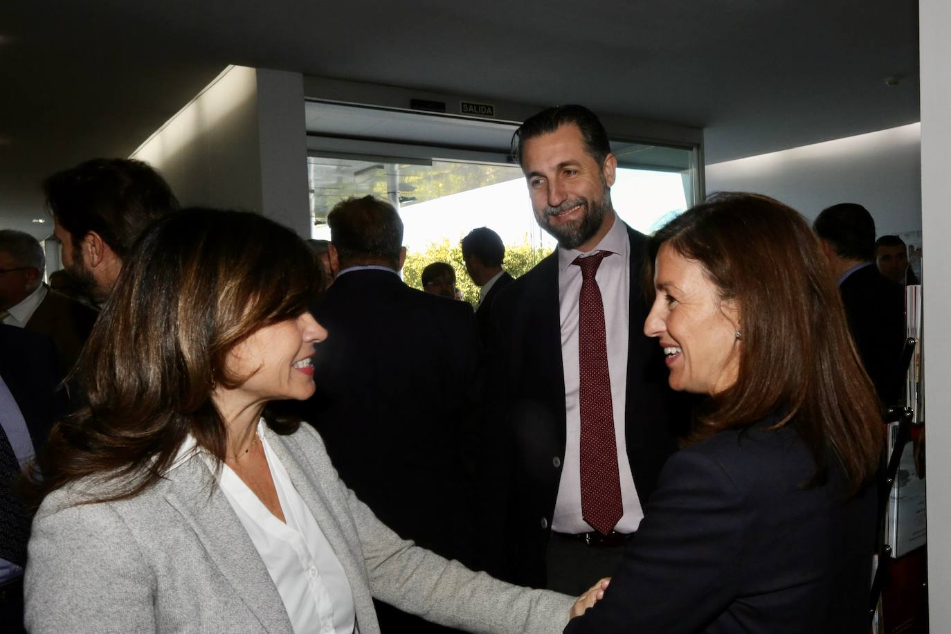 El presidente, arropado por el tejido empresarial granadino, ha reivindicado apoyo institucional para el acelerador de partículas como gran proyecto de futuro 