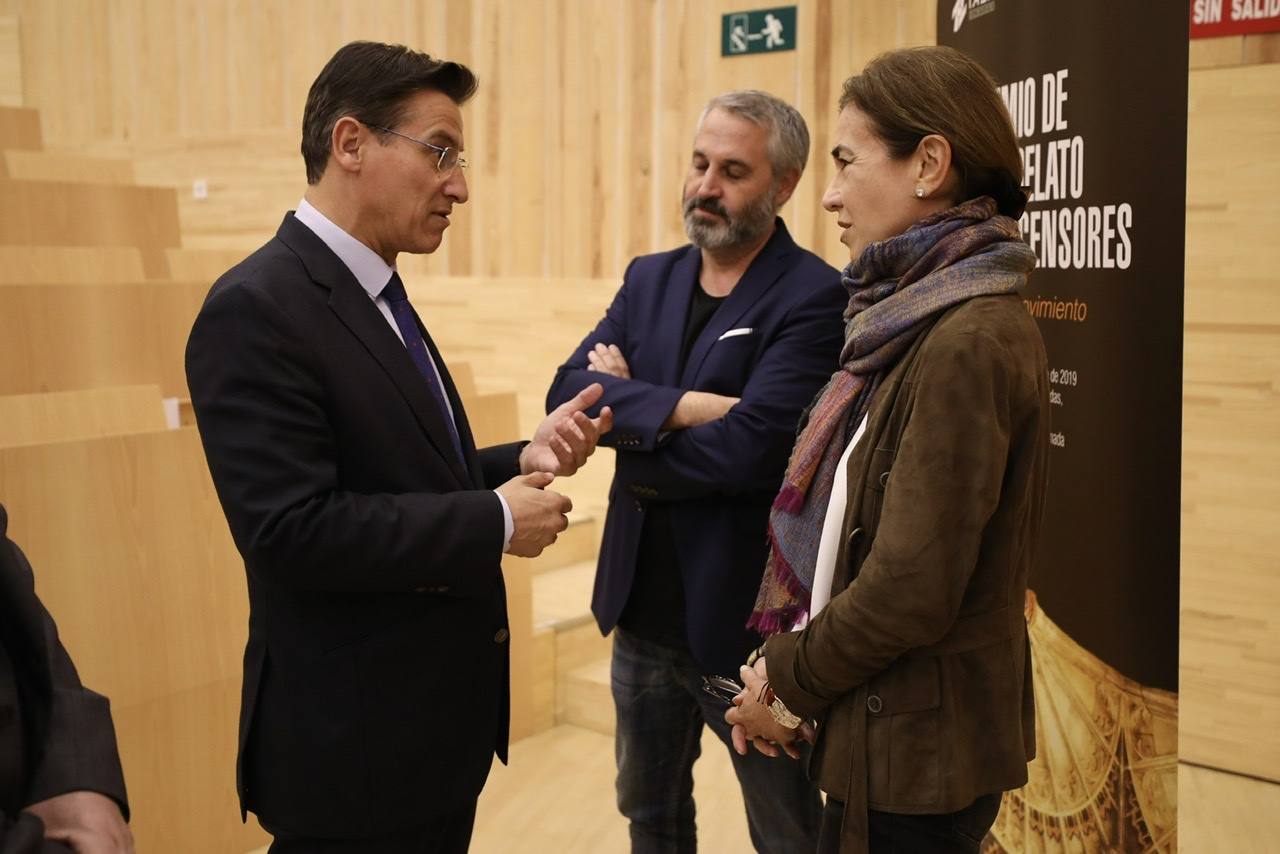 Así fue el acto en el Aula Magna de la Escuela de Arquitectura de la UGR 