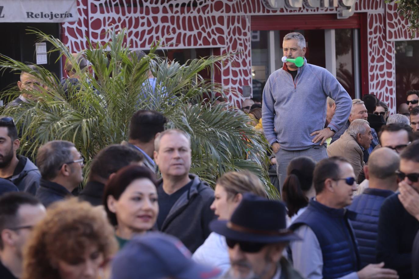 Miles de personas se han citado hoy en Motril para protestar por la situación del campo y pedir soluciones