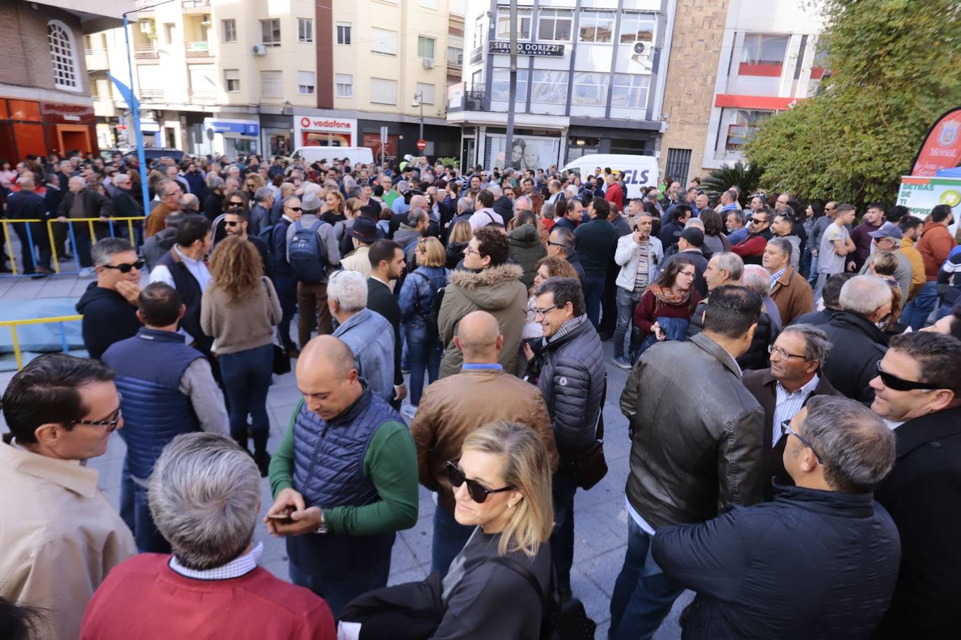 Miles de personas se han citado hoy en Motril para protestar por la situación del campo y pedir soluciones