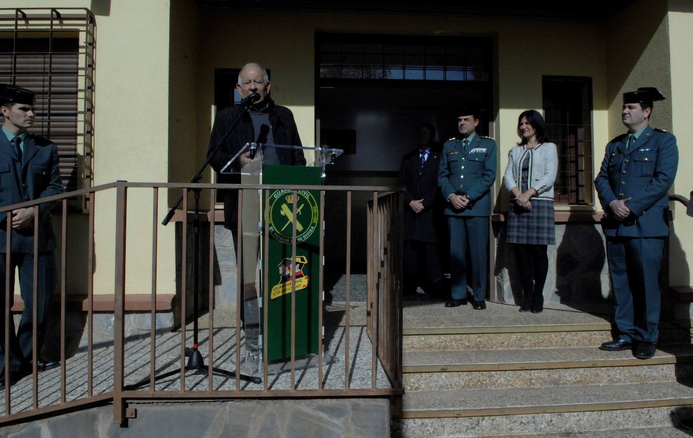 Fotos: Así ha sido el homenaje a los dos guardias civiles asesinados en Granada hace un siglo