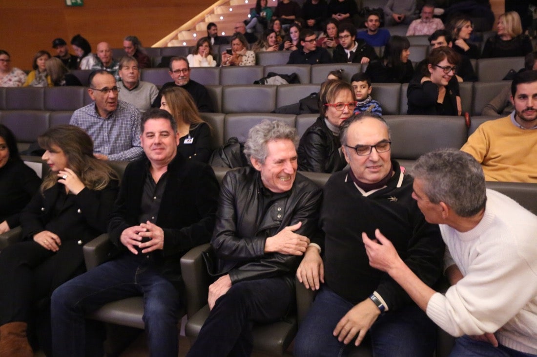 Miguel Ríos y el Planta Baja reciben los premios en el Parque de las Ciencias 