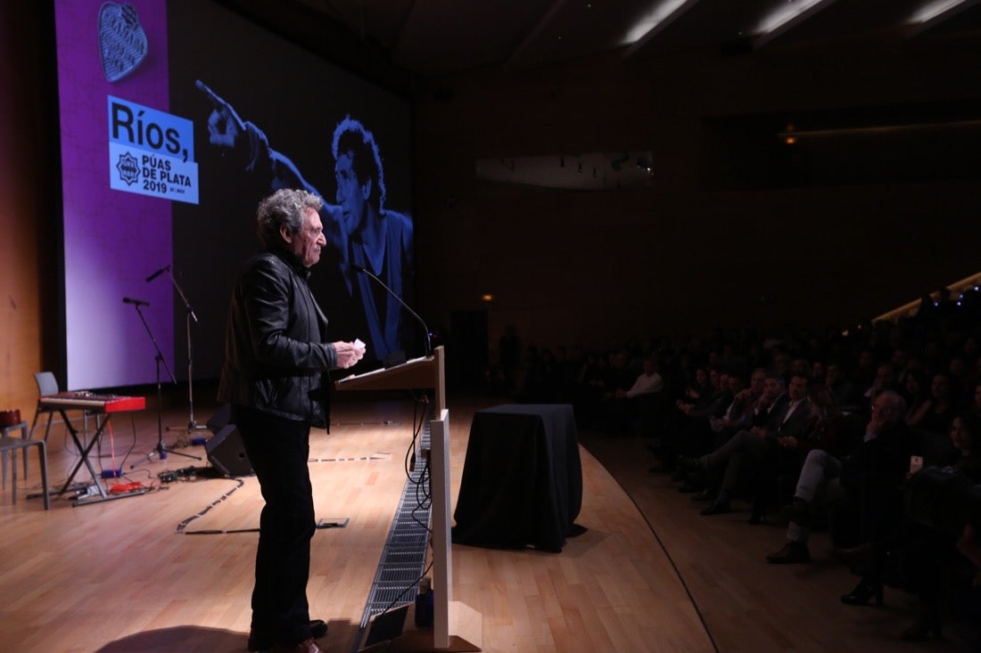 Miguel Ríos y el Planta Baja reciben los premios en el Parque de las Ciencias 