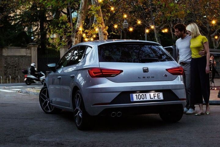 2. Seat León