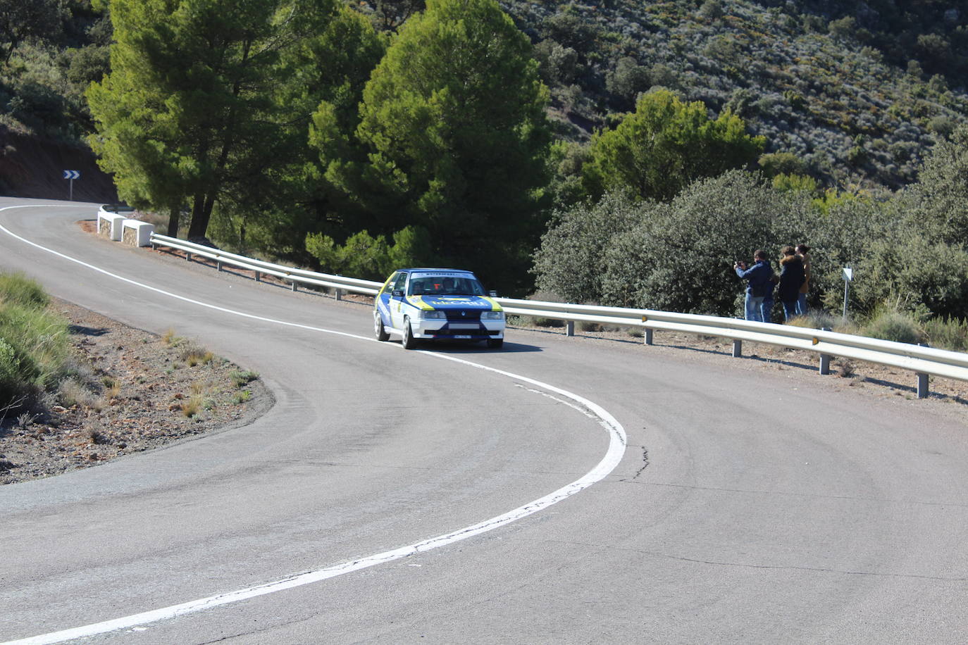 El piloto del Automóvil Club Almería ha dominado los dos primeros tramos