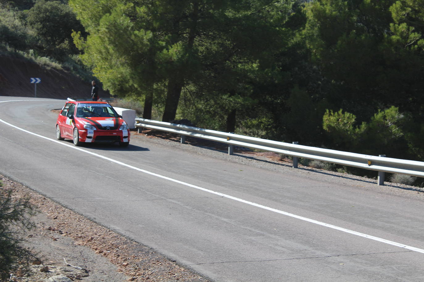 El piloto del Automóvil Club Almería ha dominado los dos primeros tramos