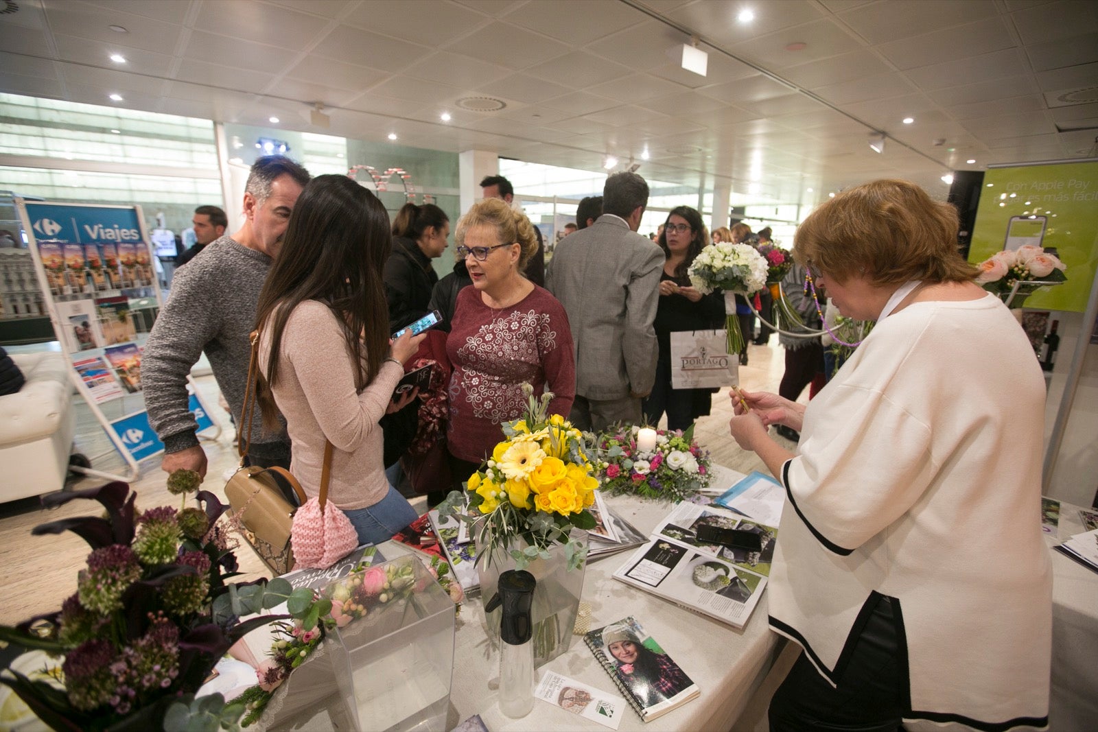 El evento organizado por Ideal acoge las mejores ofertas para preparar u boda