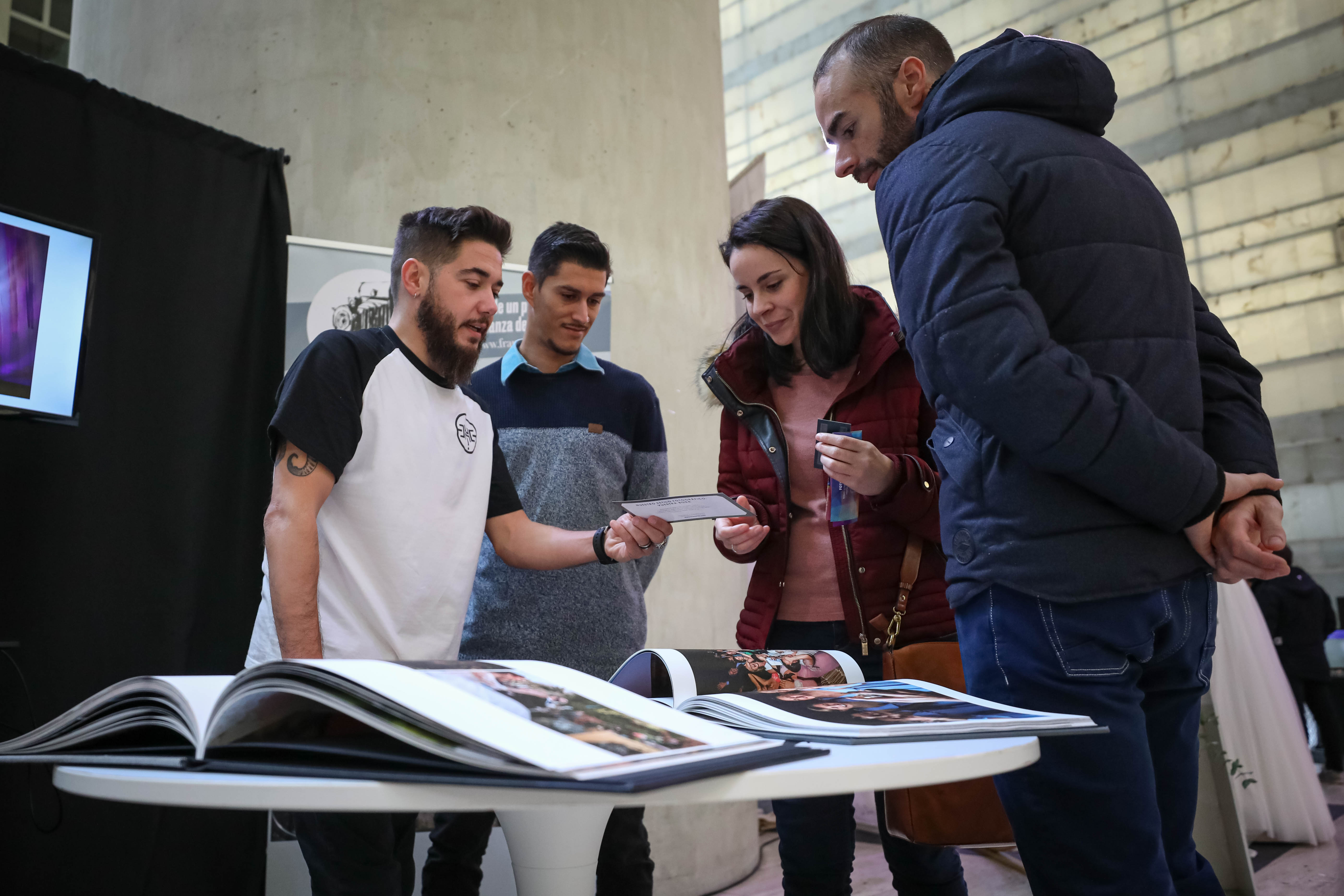 Segunda y última joranda de la feria organizada por Ideal, con gran éxito de público.