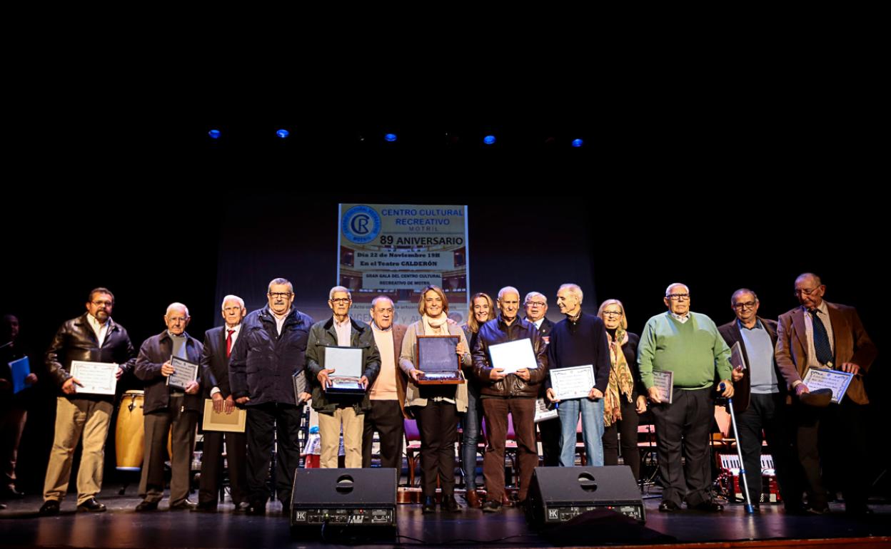 Los miembros más veteranos fueron homenajeados.