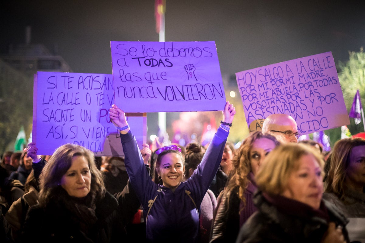 Repasa los carteles de la manifestación feminista contra la violencia de género de este 25N en Granada 