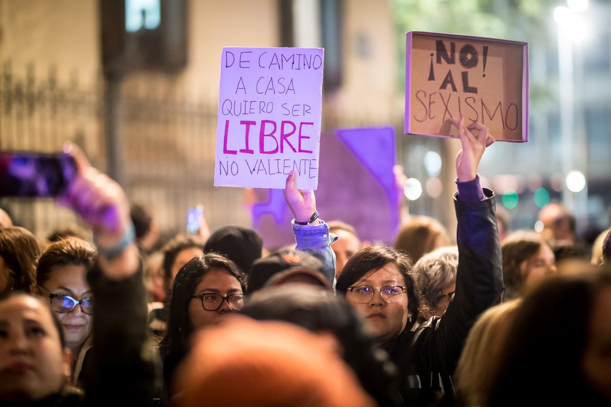 Repasa los carteles de la manifestación feminista contra la violencia de género de este 25N en Granada 