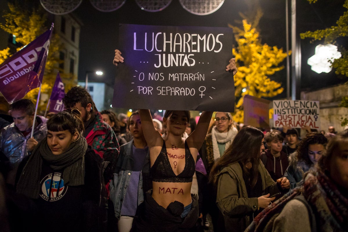 Repasa los carteles de la manifestación feminista contra la violencia de género de este 25N en Granada 