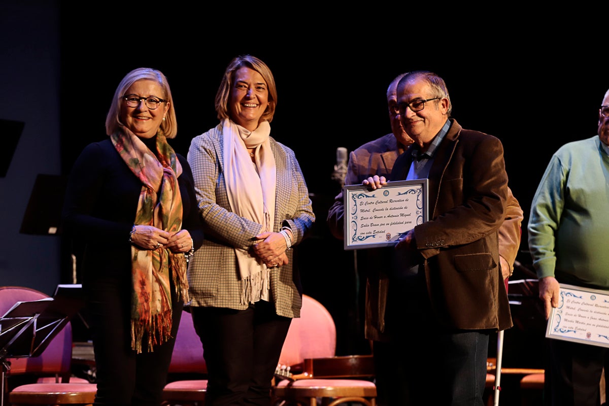 La entidad cumplía 89 años y varios de sus miembros recibieron un merecido homenaje