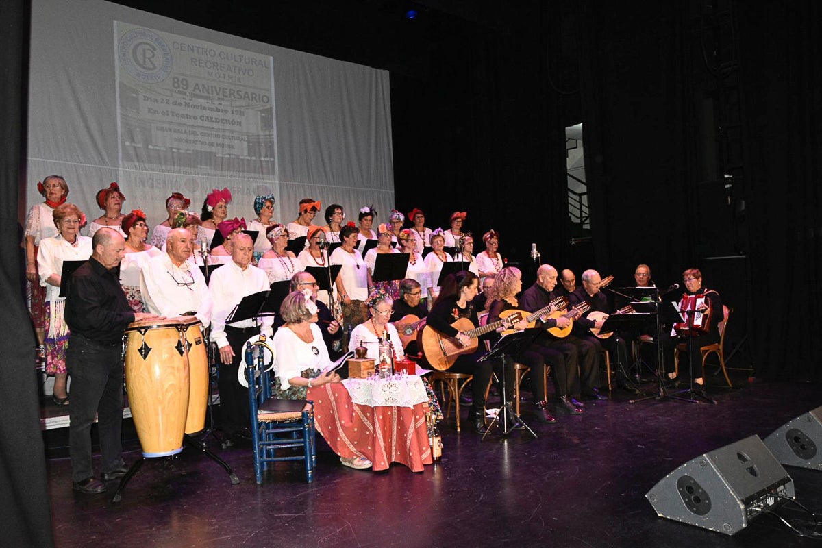 La entidad cumplía 89 años y varios de sus miembros recibieron un merecido homenaje