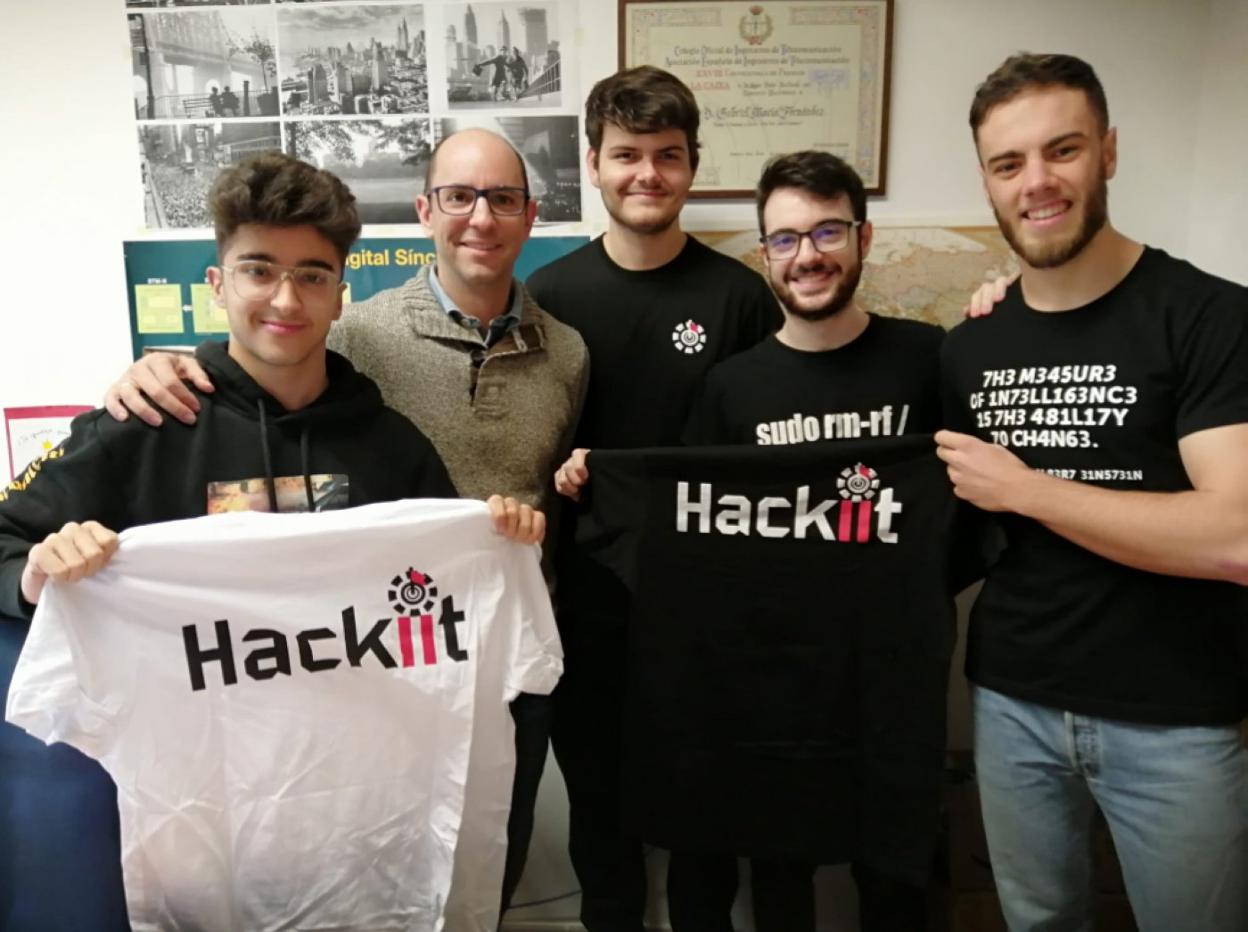 Integrantes de Hackiit, ganador del concurso sobre ciberseguridad organizado por la Guardia Civil. 