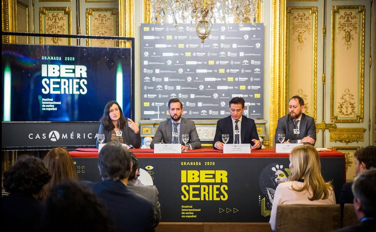 Ángeles González-Sinde, Raúl Berdonés, Luis Salvador y Samuel Castro, en la Casa América de Madrid. 