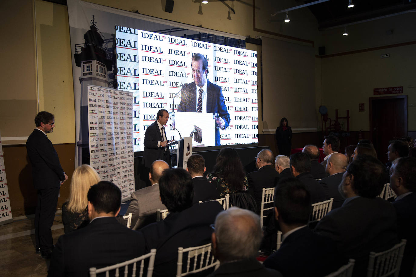 Más de 200 personas se han dado cita en el Varadero del Puerto de Almería para asistir a la gala de entrega de estos galardones que reconocen el talento almeriense 