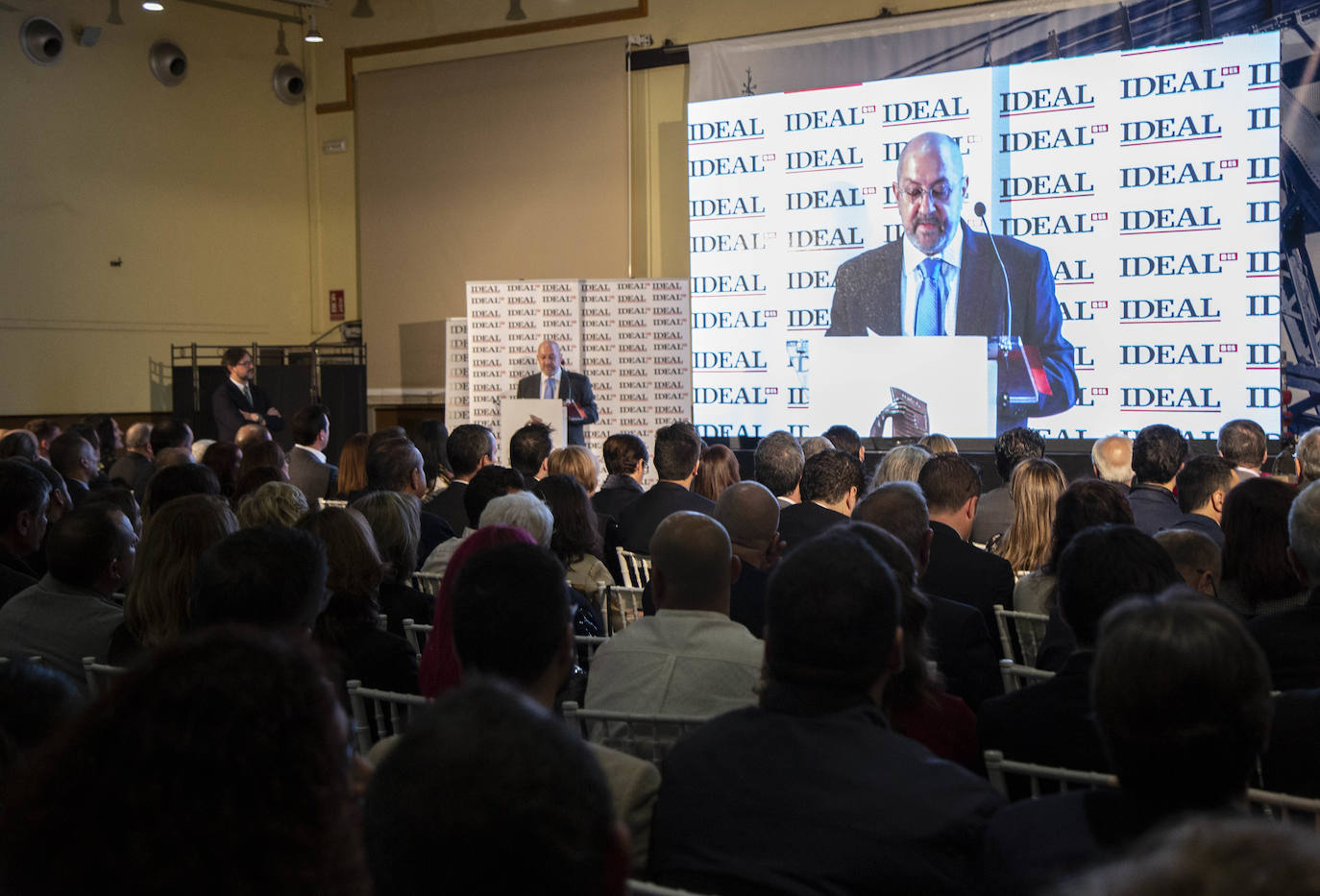 Más de 200 personas se han dado cita en el Varadero del Puerto de Almería para asistir a la gala de entrega de estos galardones que reconocen el talento almeriense 