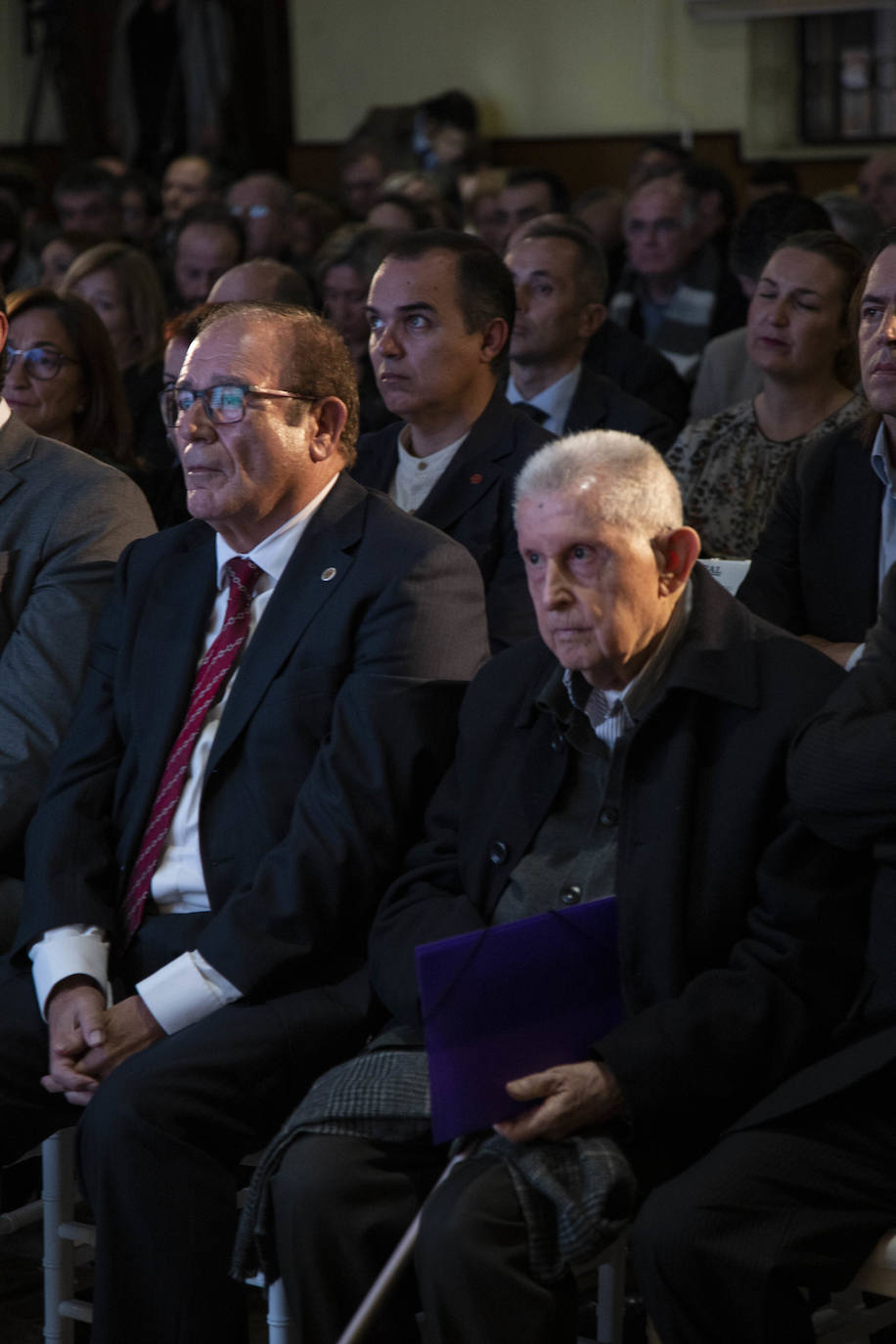 Más de 200 personas se han dado cita en el Varadero del Puerto de Almería para asistir a la gala de entrega de estos galardones que reconocen el talento almeriense 