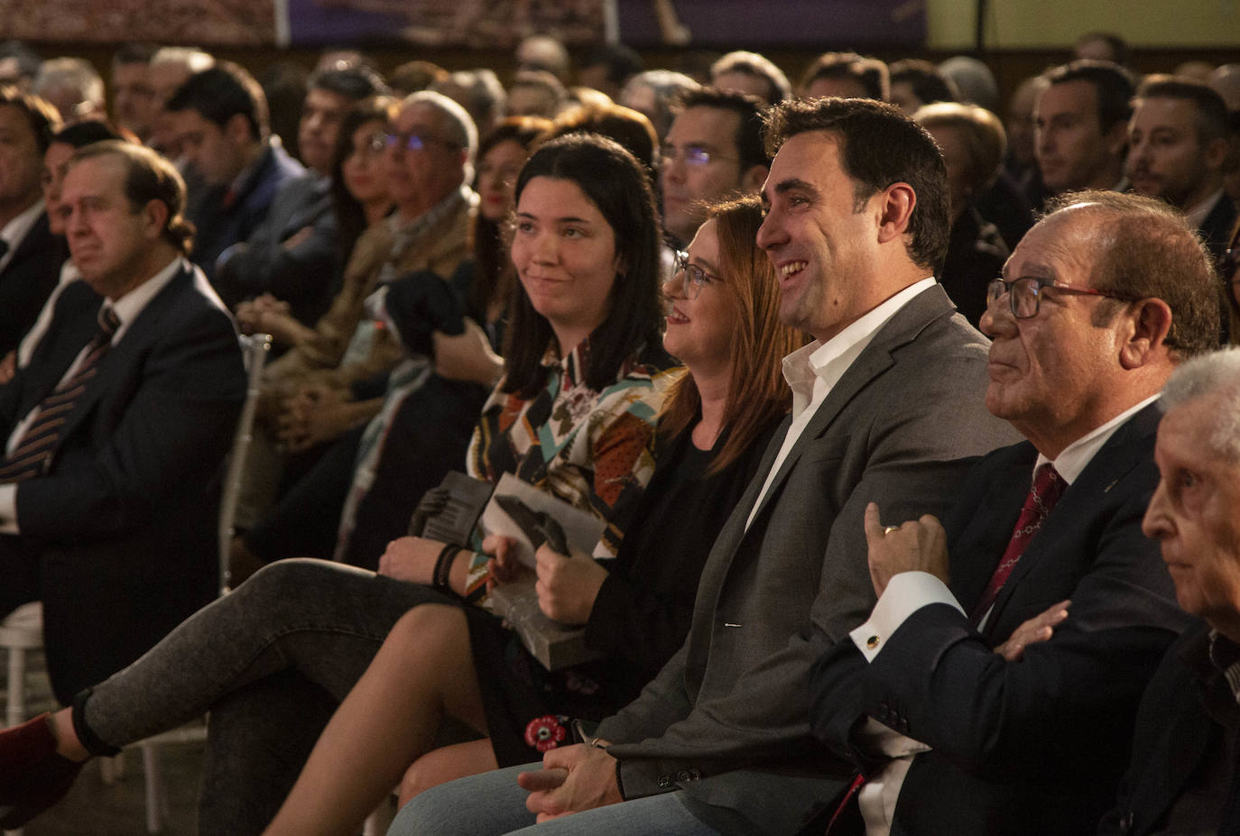 Más de 200 personas se han dado cita en el Varadero del Puerto de Almería para asistir a la gala de entrega de estos galardones que reconocen el talento almeriense 