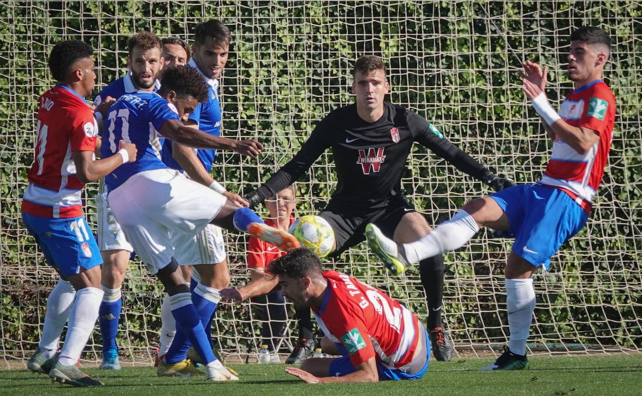 Unai, en un partido con el filial. 