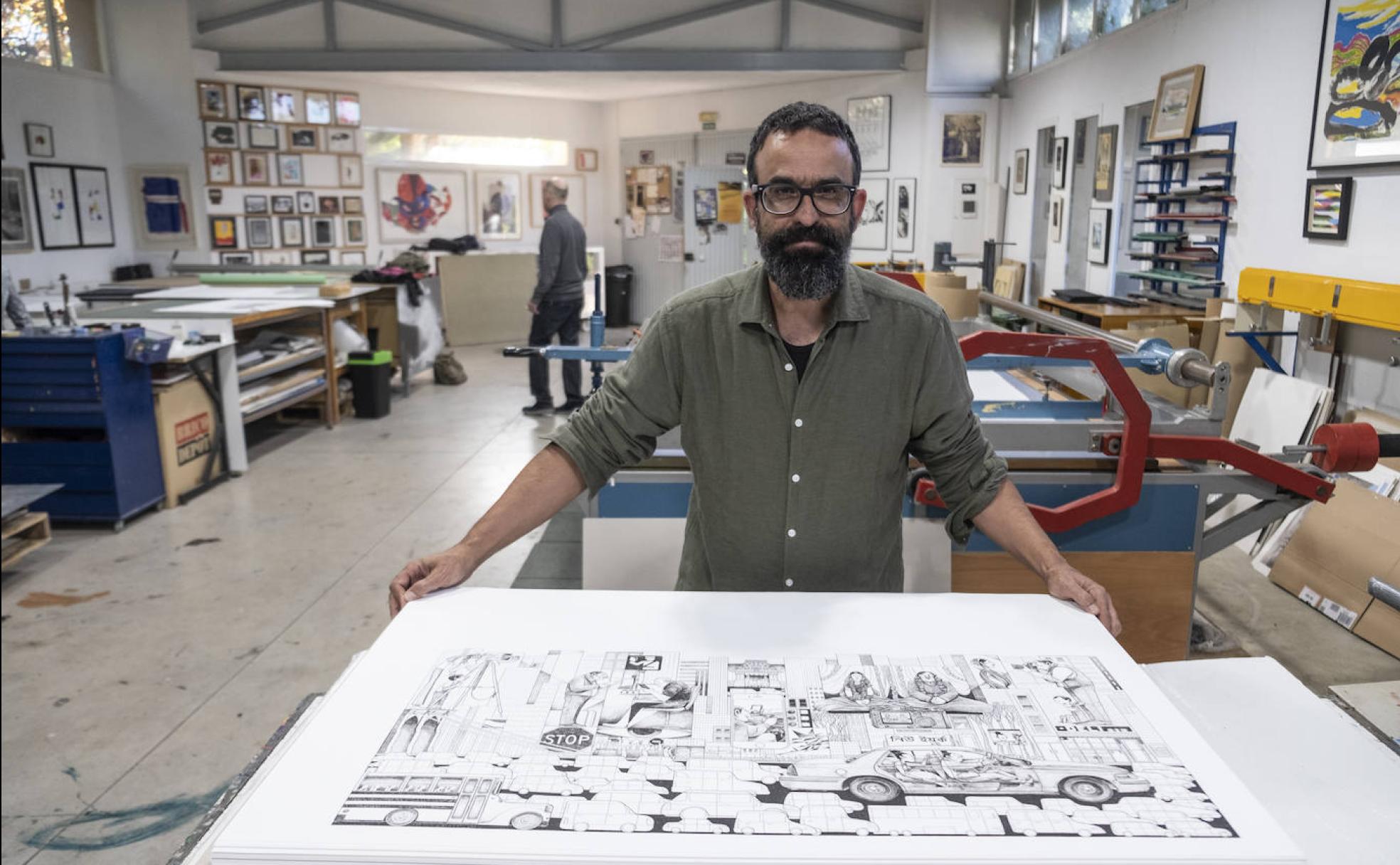 Sergio García sostiene una de las monumentales páginas de 'New York'. 