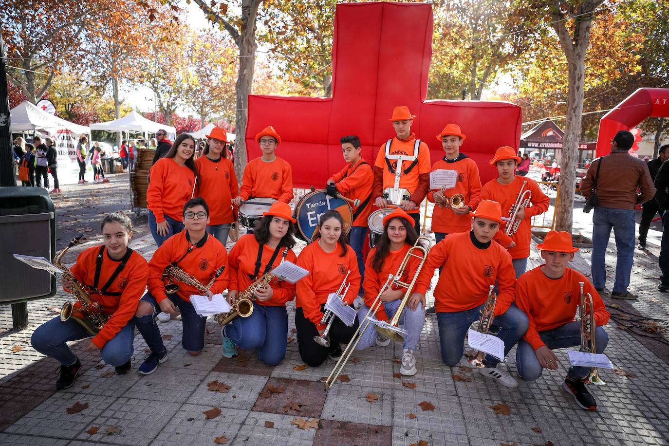 Muchos corredores han acudido disfrazados a una cita que cumple su octava edición