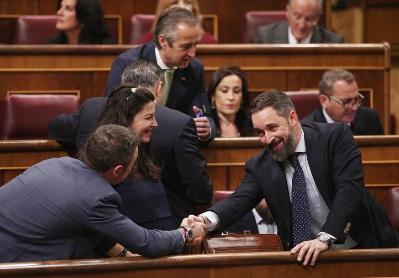 Fotos: Otra jornada de fotos simbólicas en el Congreso