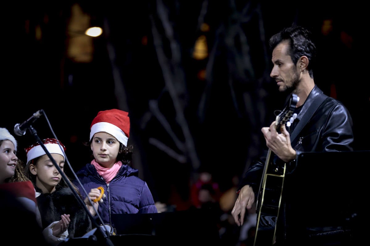 Un millón de bombillas brillarán en las calles de la ciudad hasta después de Reyes