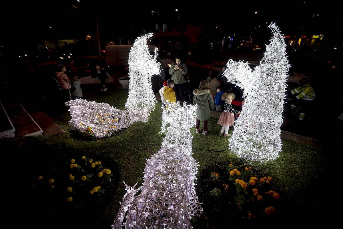 Un millón de bombillas brillarán en las calles de la ciudad hasta después de Reyes