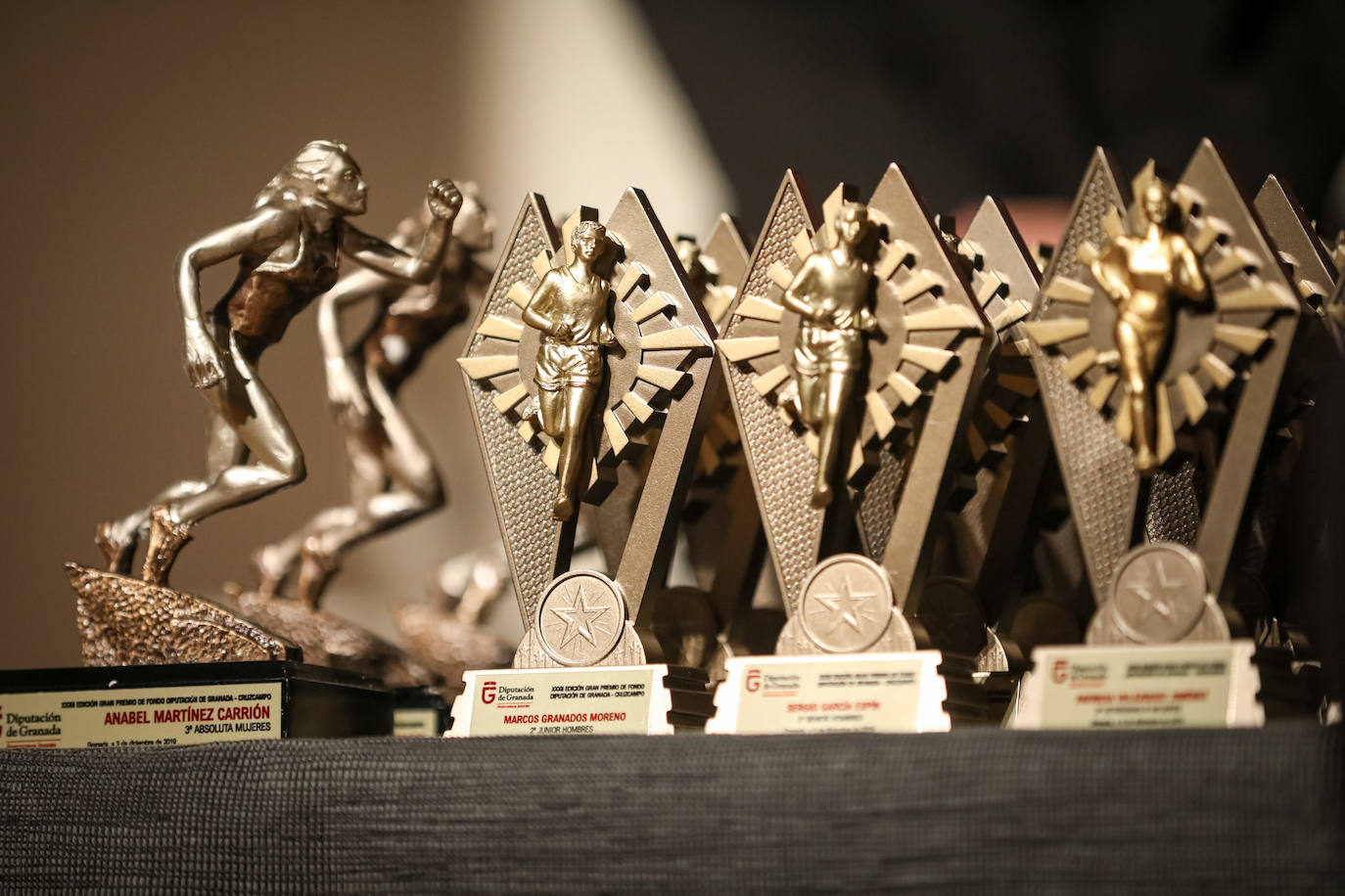 El Gran Premio de Fondo Diputación clausura su XXXII edición con la habitual gala con la que se premia a los corredores que lo pelean