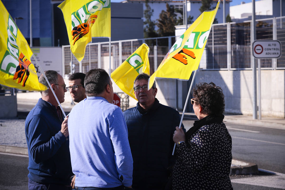 Aseguran que si la situación no cambia están abocados a una «guerra» por la supervivencia y anuncian futuras movilizaciones