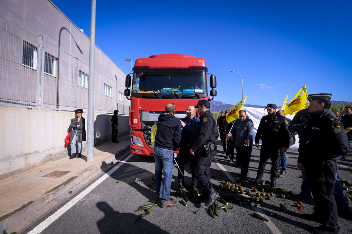 Aseguran que si la situación no cambia están abocados a una «guerra» por la supervivencia y anuncian futuras movilizaciones