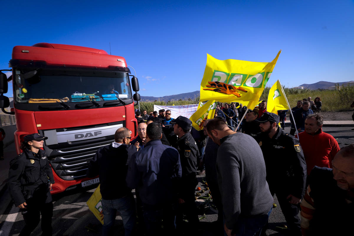 Aseguran que si la situación no cambia están abocados a una «guerra» por la supervivencia y anuncian futuras movilizaciones