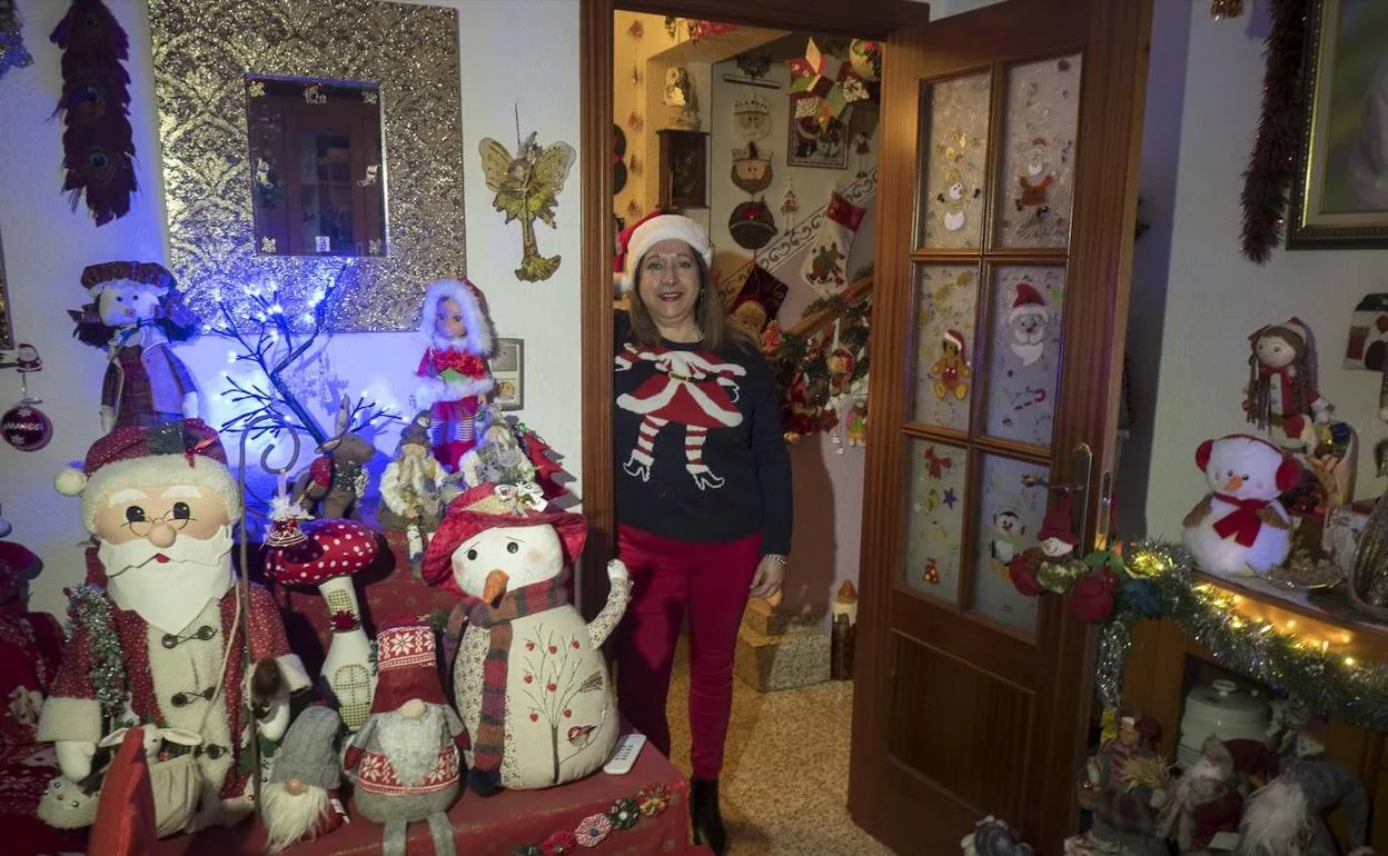 Navidad | La impresionante colección de la 'Mamá Noel de España' con más de 6.000 piezas