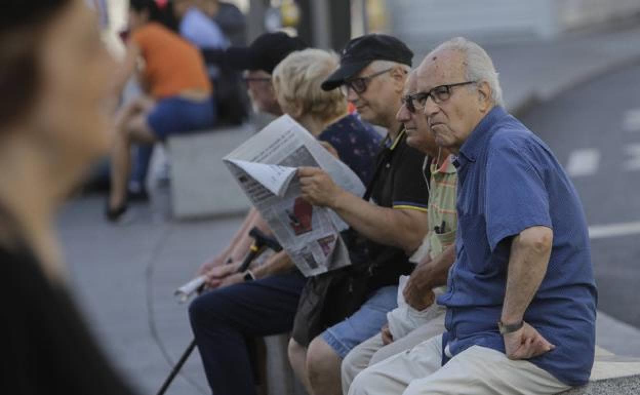 La edad de jubilación cambia a partir de enero 2020: así queda la cotización y los años