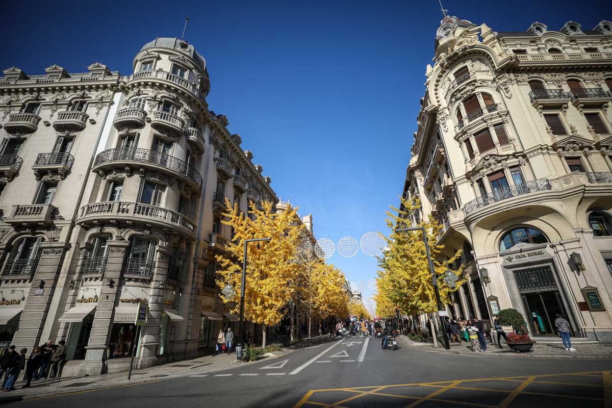 La capital nazarí ofrece paisajes bellos y penetrantes en la estación otoñal | La Alhambra, el centro... todos los rincones ofrecen hermosas estampas