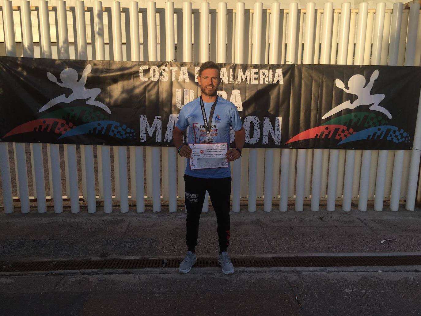 Medio millar de atletas han participado en la quinta edición de la Ultra Maratón Costa de Almería