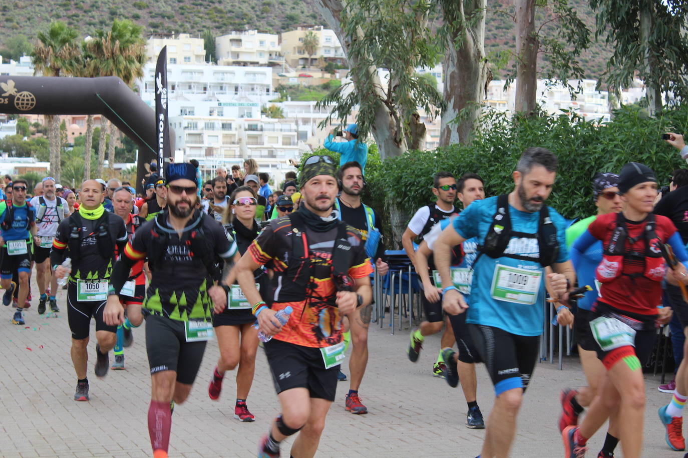 Medio millar de atletas han participado en la quinta edición de la Ultra Maratón Costa de Almería